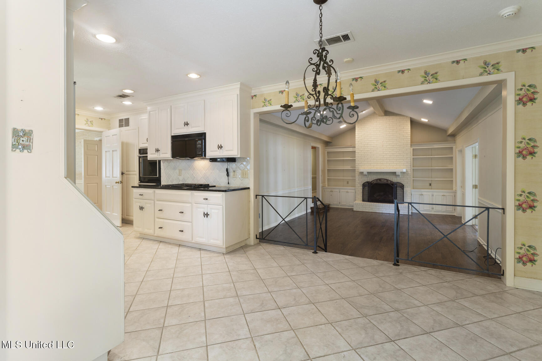 5325 Red Fox Road Jackson, MS 39211 - Photo 13 of 29 5325 Red Fox-20