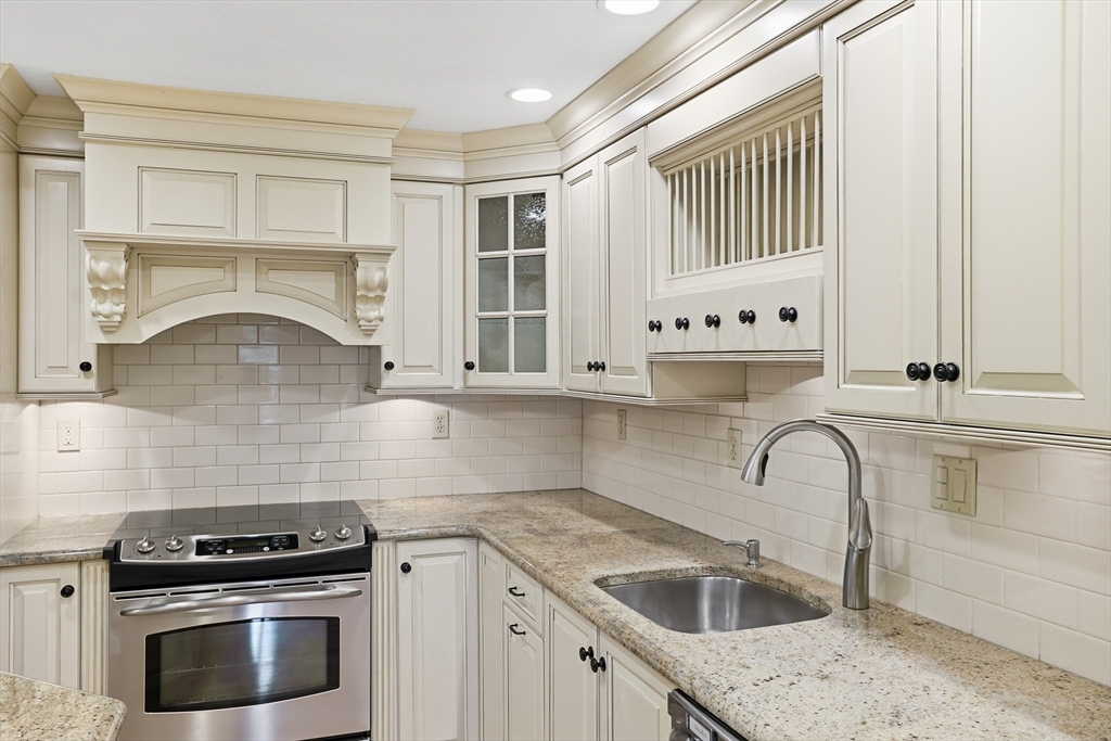 35 Casey Circle, Unit 35 Waltham, MA 02451 - Photo 5 of 24