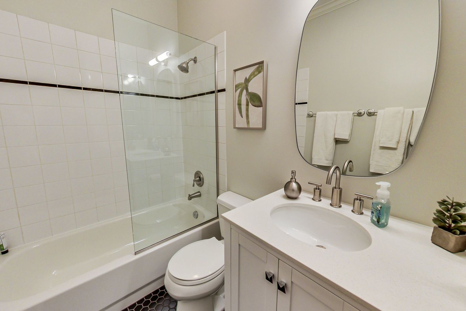 1522 West School Street, Unit N Chicago, IL 60657 - Photo 21 of 38