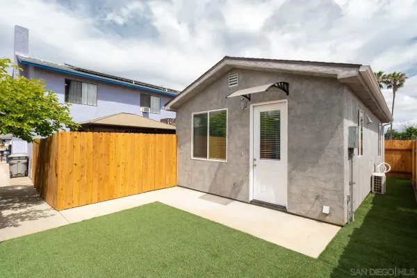 $1,950 | 2077 Grove Avenue, San Diego, CA 92154