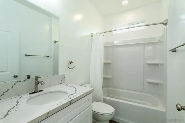 $1,950 | 2077 Grove Avenue, San Diego, CA 92154