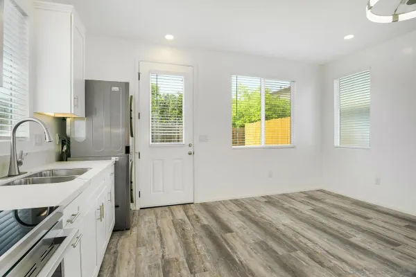 $1,950 | 2077 Grove Avenue, San Diego, CA 92154
