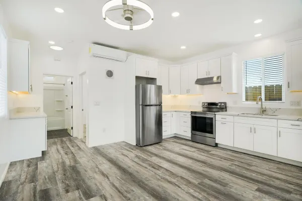 $1,950 | 2077 Grove Avenue, San Diego, CA 92154