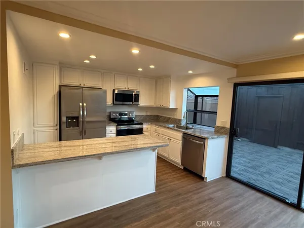 $4,000 | 2074 Mt Shasta Drive, San Pedro, CA 90732