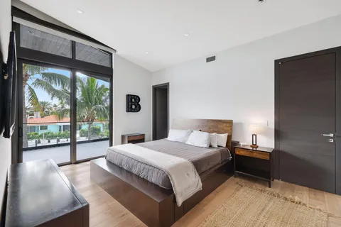 $5,495,000 | 830 Northeast 71st Street, Boca Raton, FL 33487