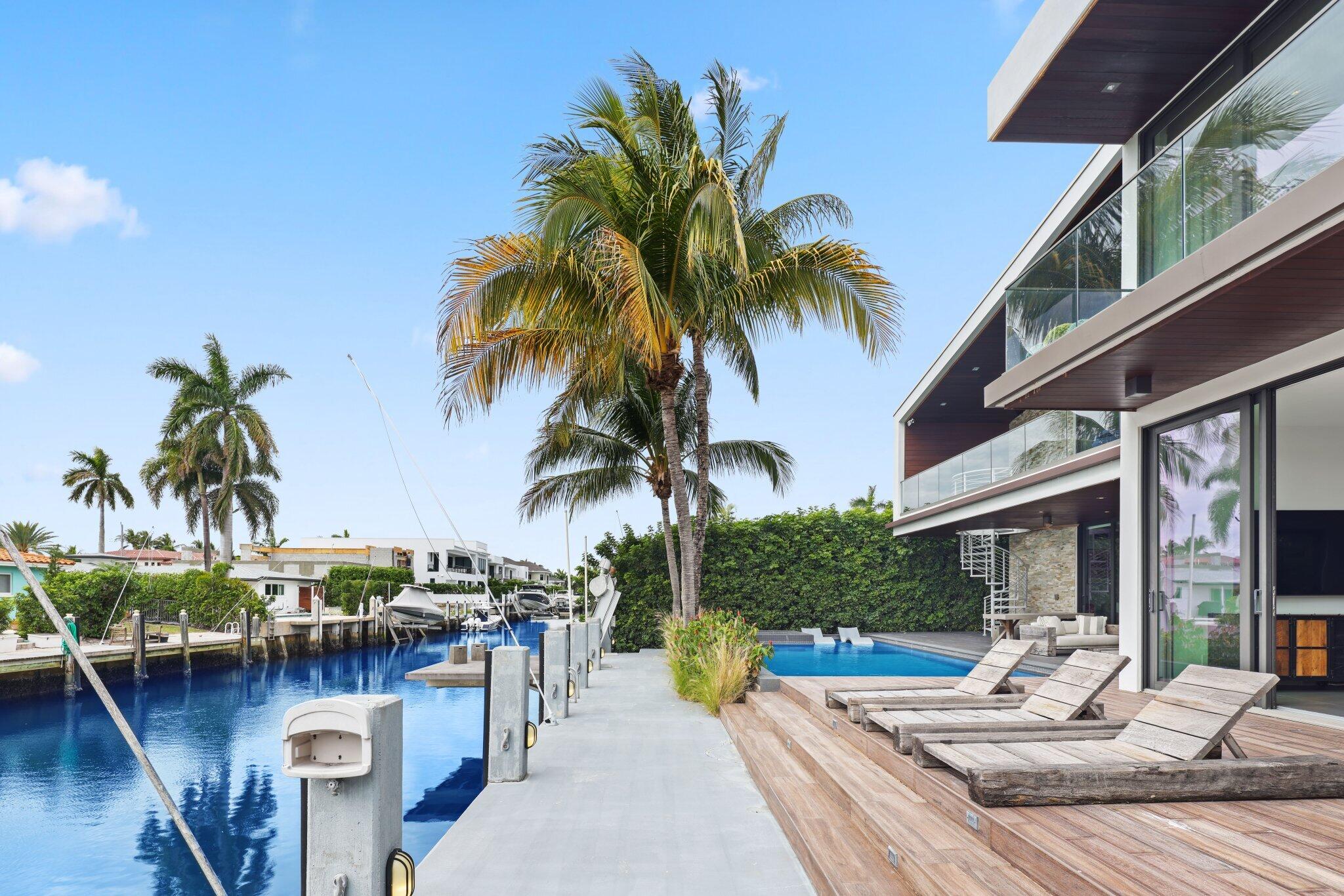 830 Northeast 71st Street Boca Raton, FL 33487 - Photo 56 of 74 Poolside Waterfront View