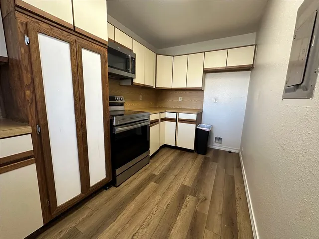 $1,900 | 738 Imperial Harbor Drive, Corpus Christi, TX 78402