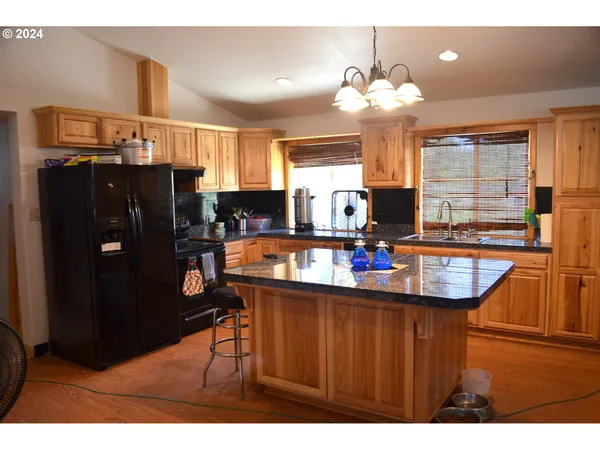 $478,900 | 132860 Hwy 97 Crescent, Crescent, OR 97733