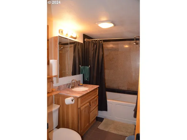 $478,900 | 132860 Hwy 97 Crescent, Crescent, OR 97733