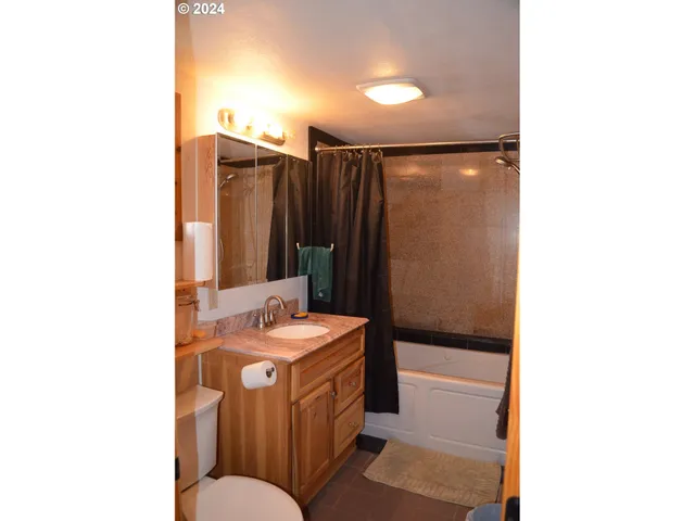 $478,900 | 132860 Hwy 97 Crescent, Crescent, OR 97733