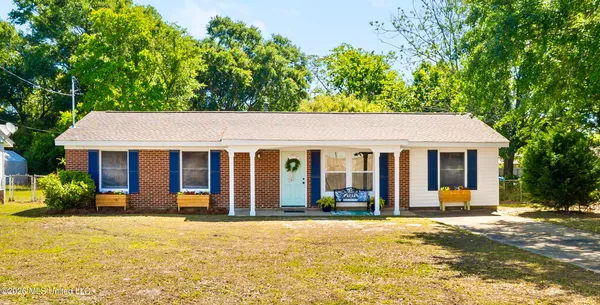 $240,000 | 218 Dogwood Drive, Biloxi, MS 39531