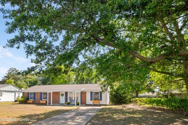 $240,000 | 218 Dogwood Drive, Biloxi, MS 39531