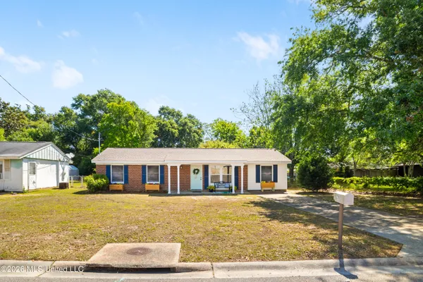$240,000 | 218 Dogwood Drive, Biloxi, MS 39531