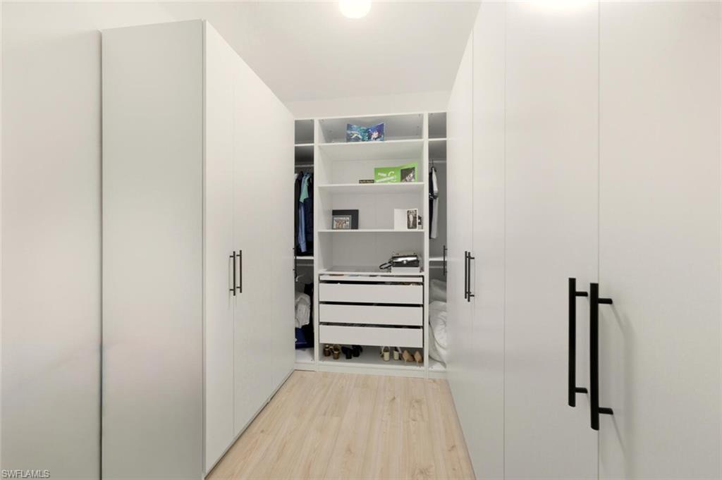 14978 Summit Pl Circle Naples, FL 34119 - Photo 19 of 35