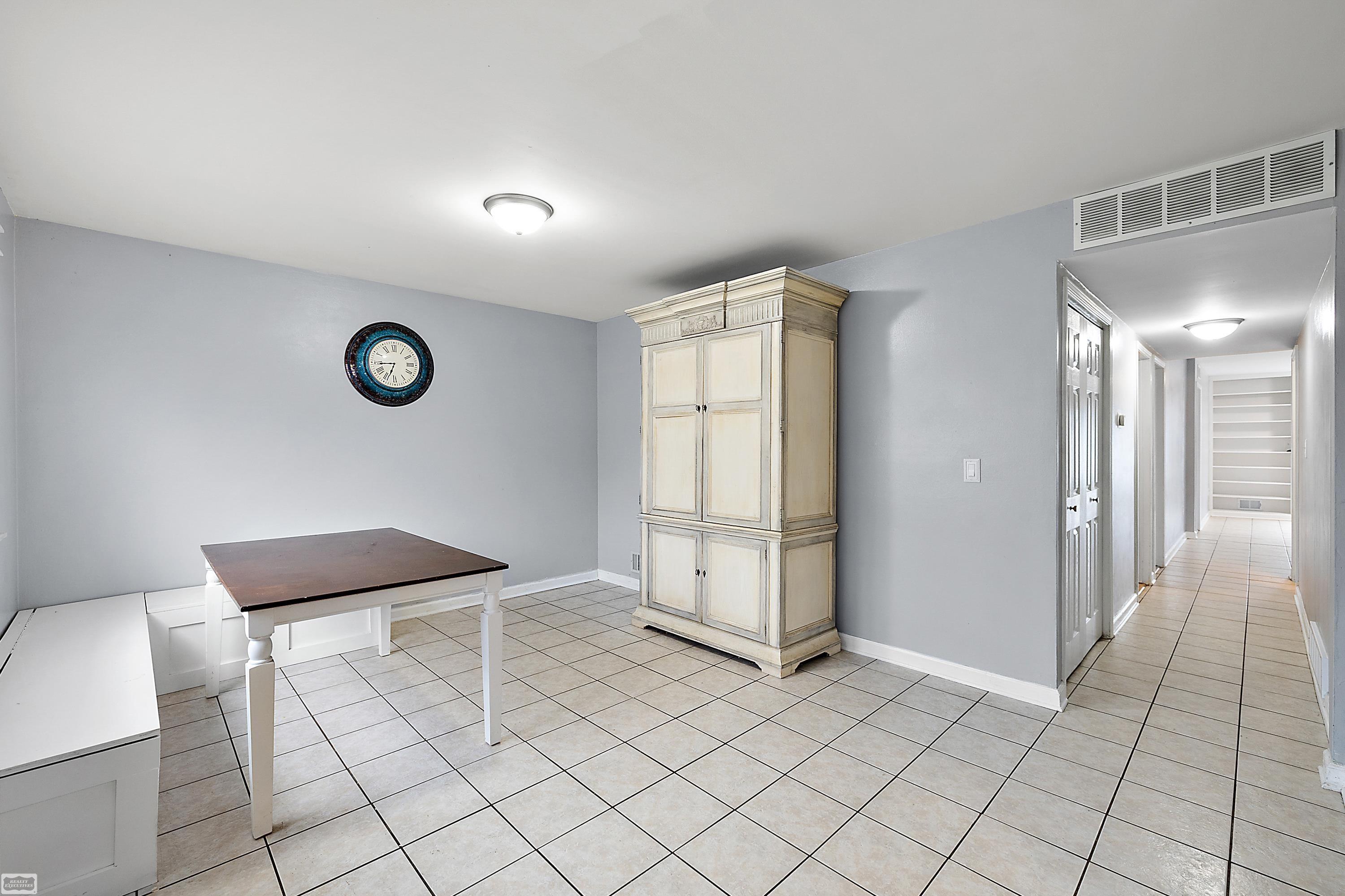 26082 Clear Street Harrison, MI 48045 - Photo 14 of 43
