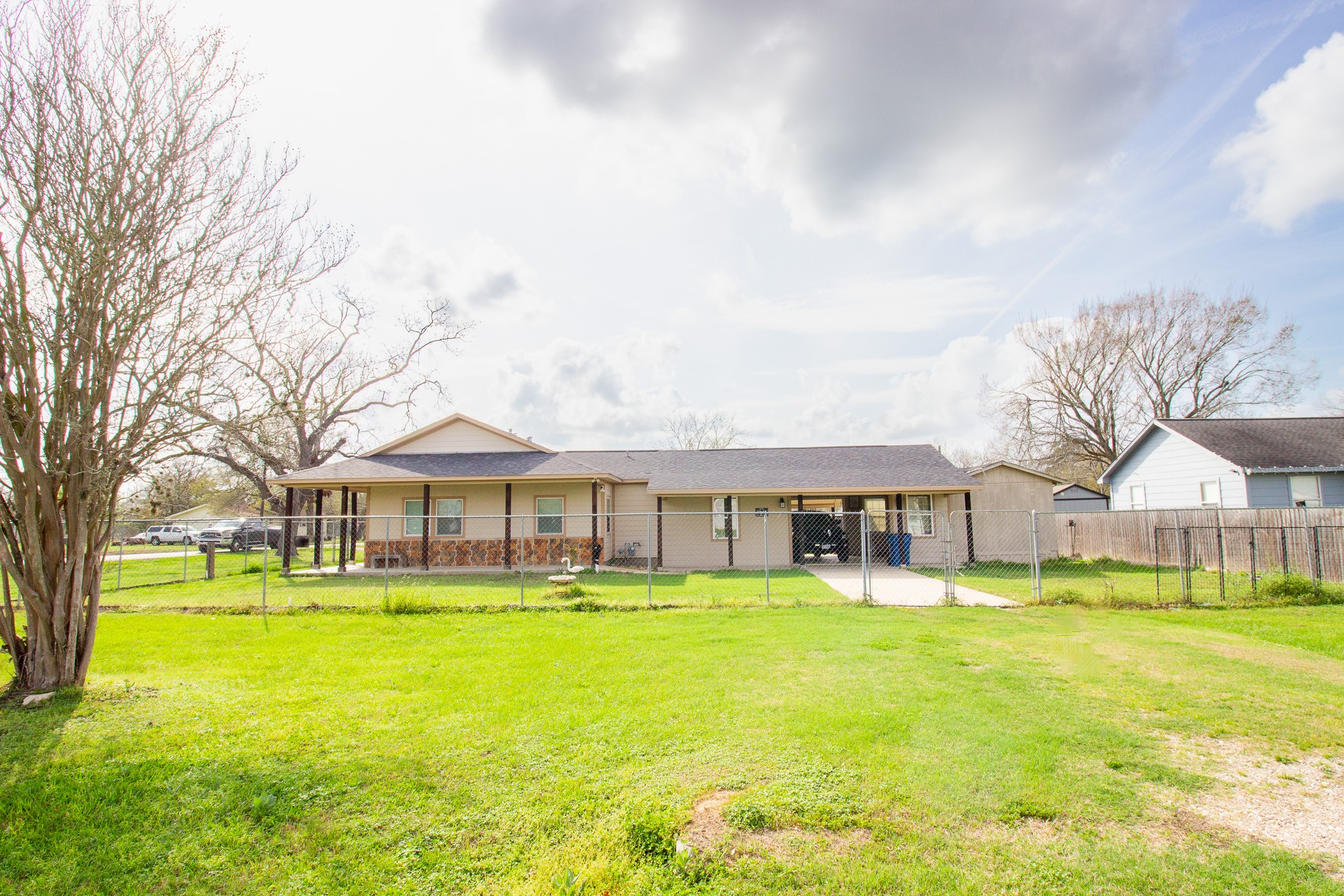 1245 4th Street Hempstead, TX 77445 - Photo 3 of 24