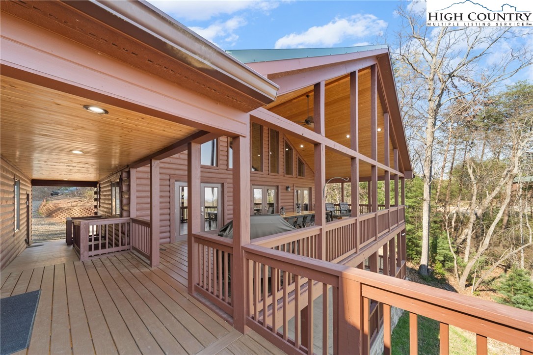 196 Eagle Nest Road Purlear, NC 28665 - Photo 29 of 36 a view of balcony with furniture