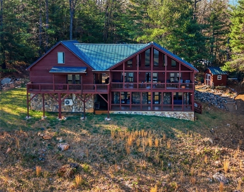 196 Eagle Nest Road Purlear, NC 28665 - Photo 3 of 36