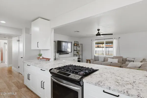 $450,000 | 962 East 8th Place, Mesa, AZ 85203