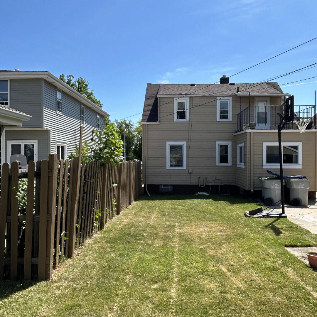 2745 South 68th Street Milwaukee, WI 53219 - Photo 22 of 28 2745S68thSt_70007_22