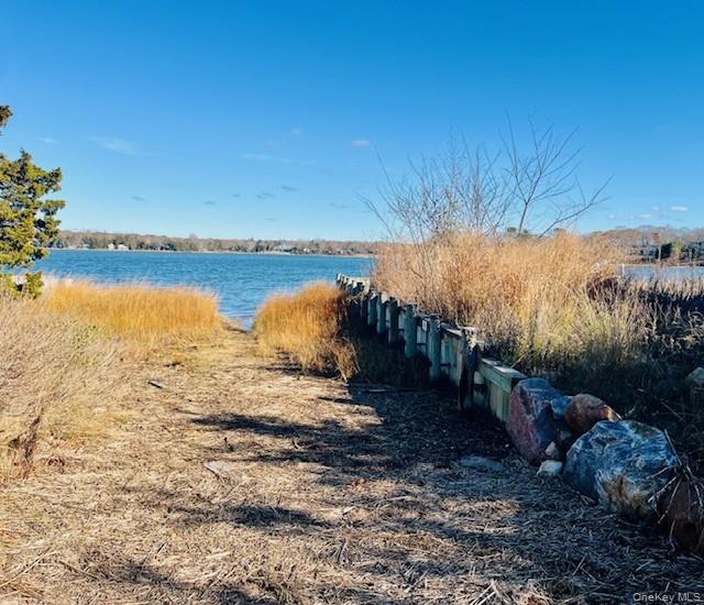6 Shore Road Southampton, NY 11968 - Photo 11 of 15 North Sea Harbor