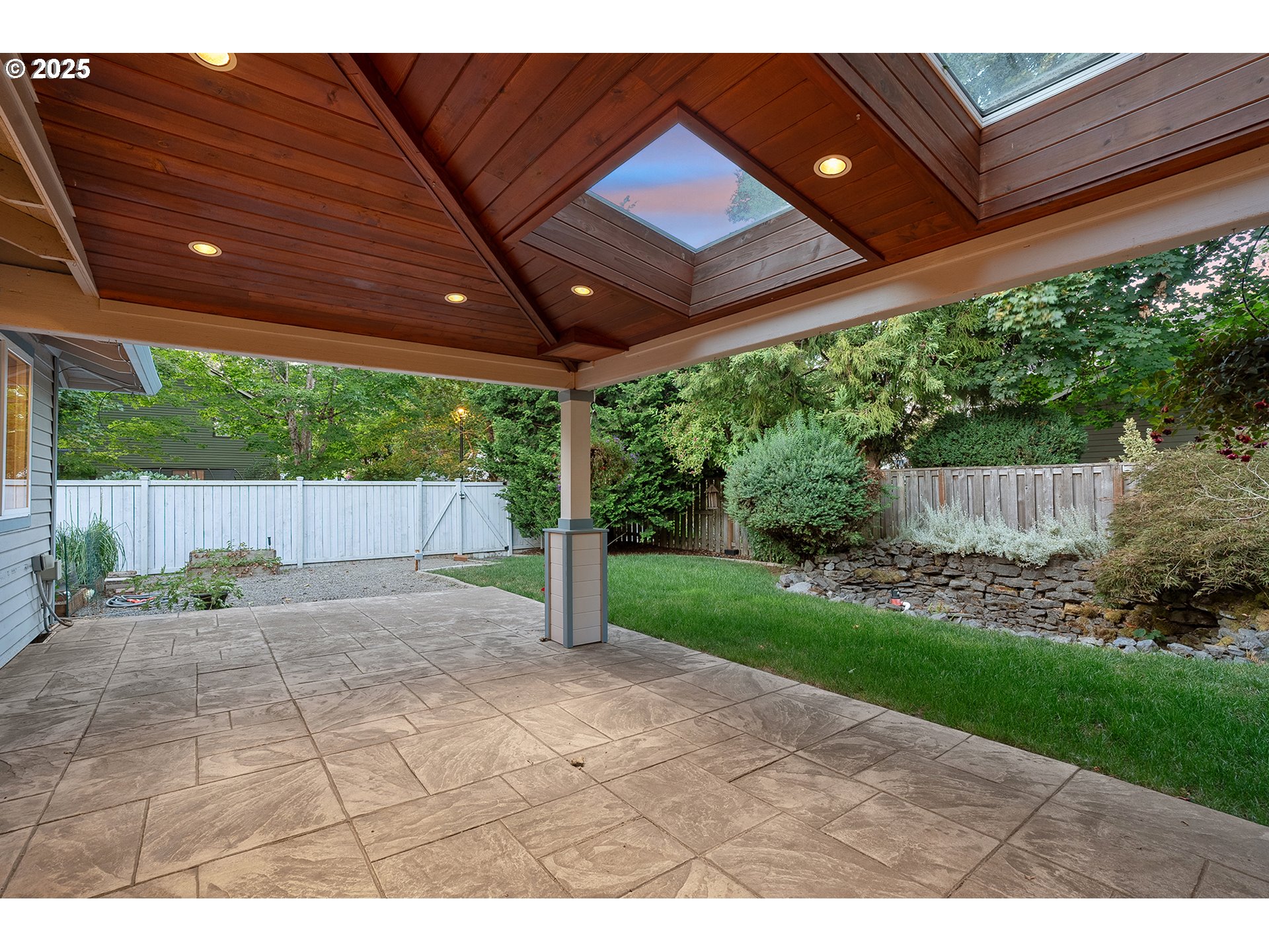 30950 Southwest Willamette Way Wilsonville, OR 97070 - Photo 38 of 47 Backyard