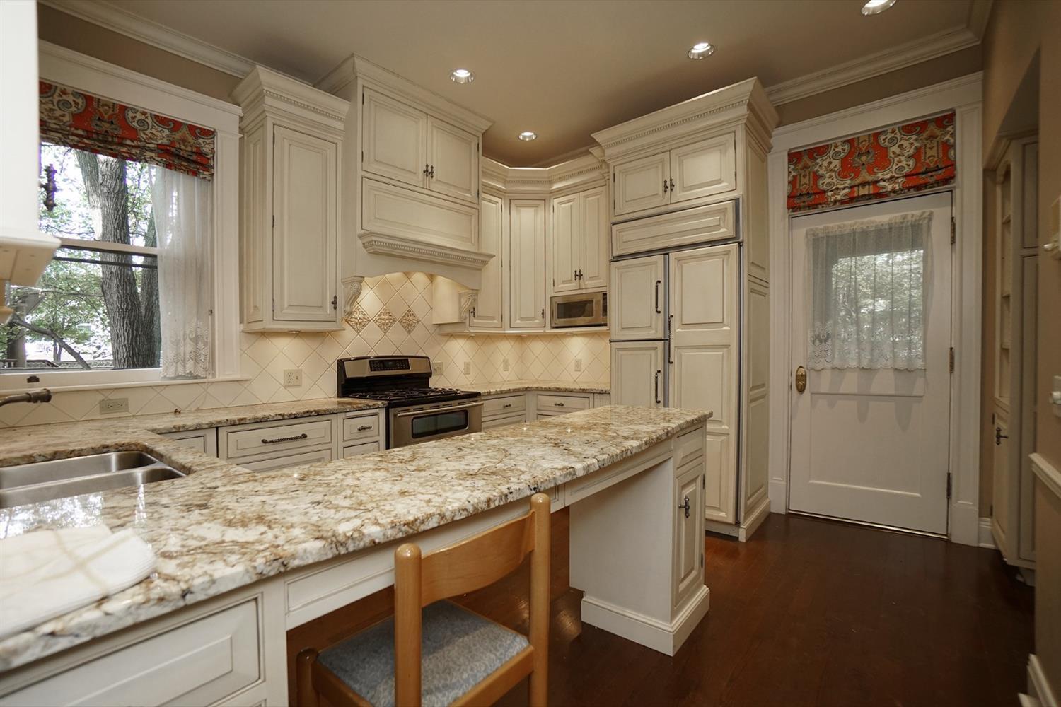 1826 Madison Road Cincinnati, OH 45206 - Photo 11 of 26 Gallery Image 11