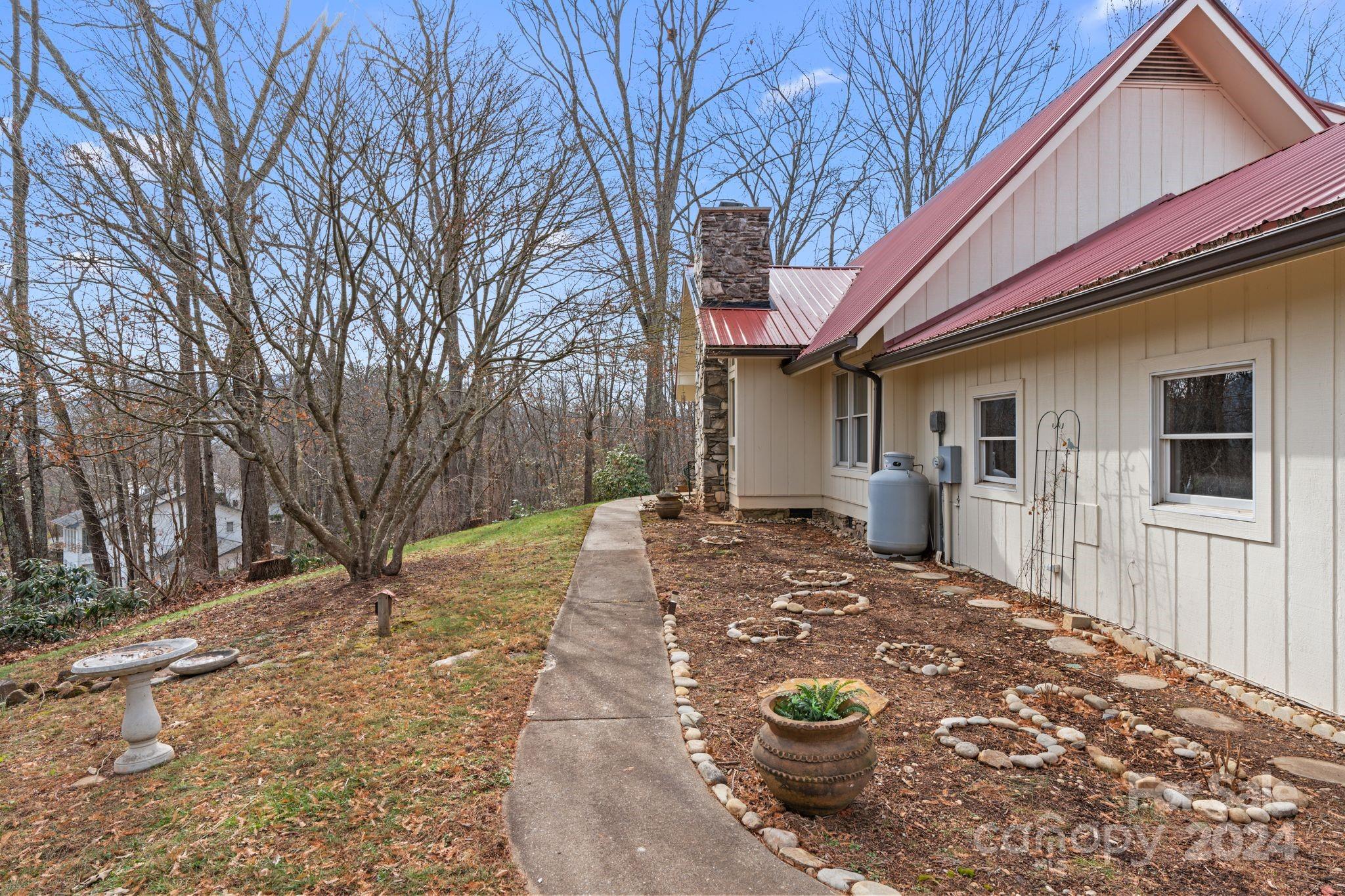 511 Nellie John Drive Clyde, NC 28721 - Photo 33 of 44