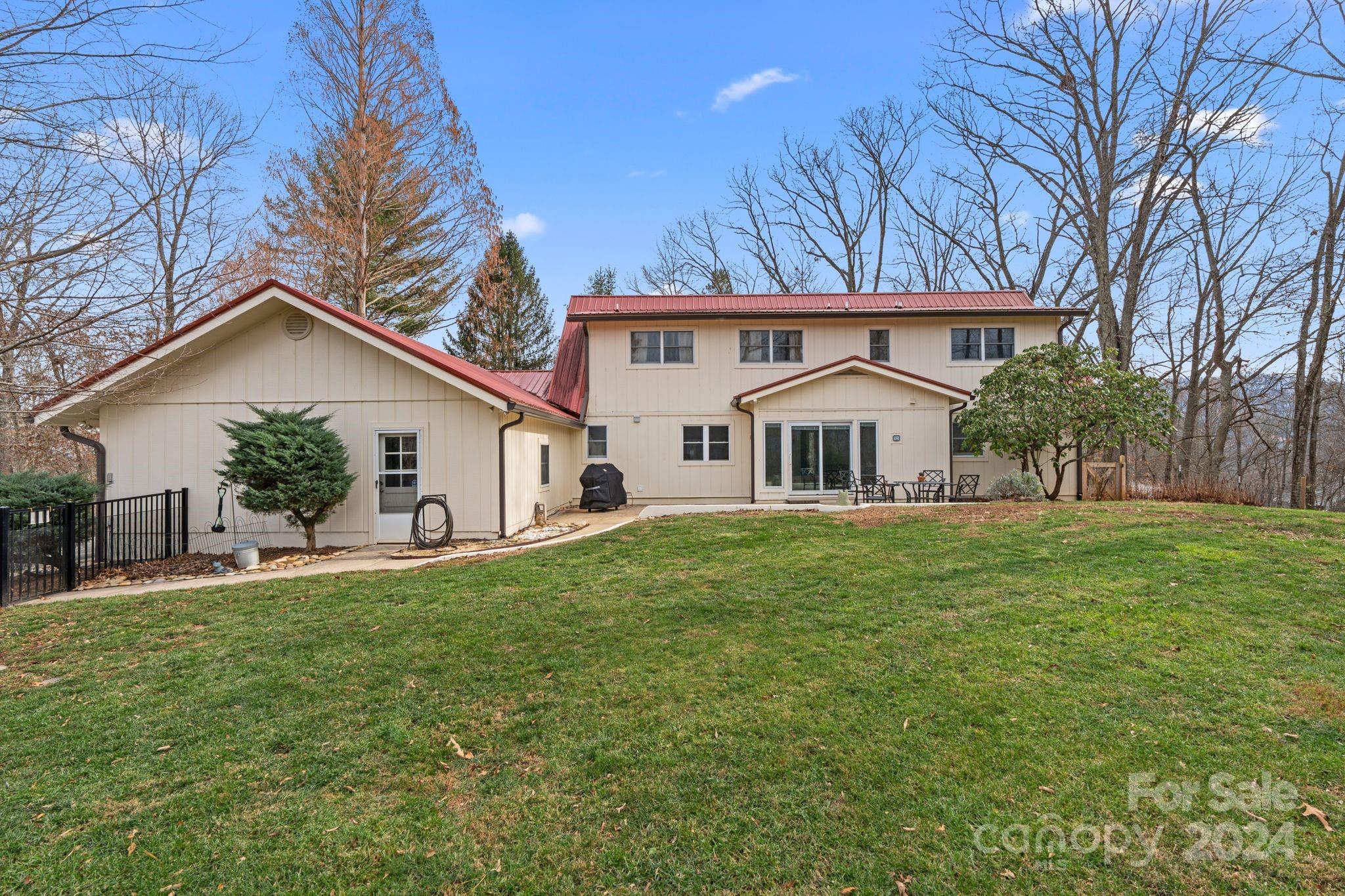 511 Nellie John Drive Clyde, NC 28721 - Photo 37 of 44