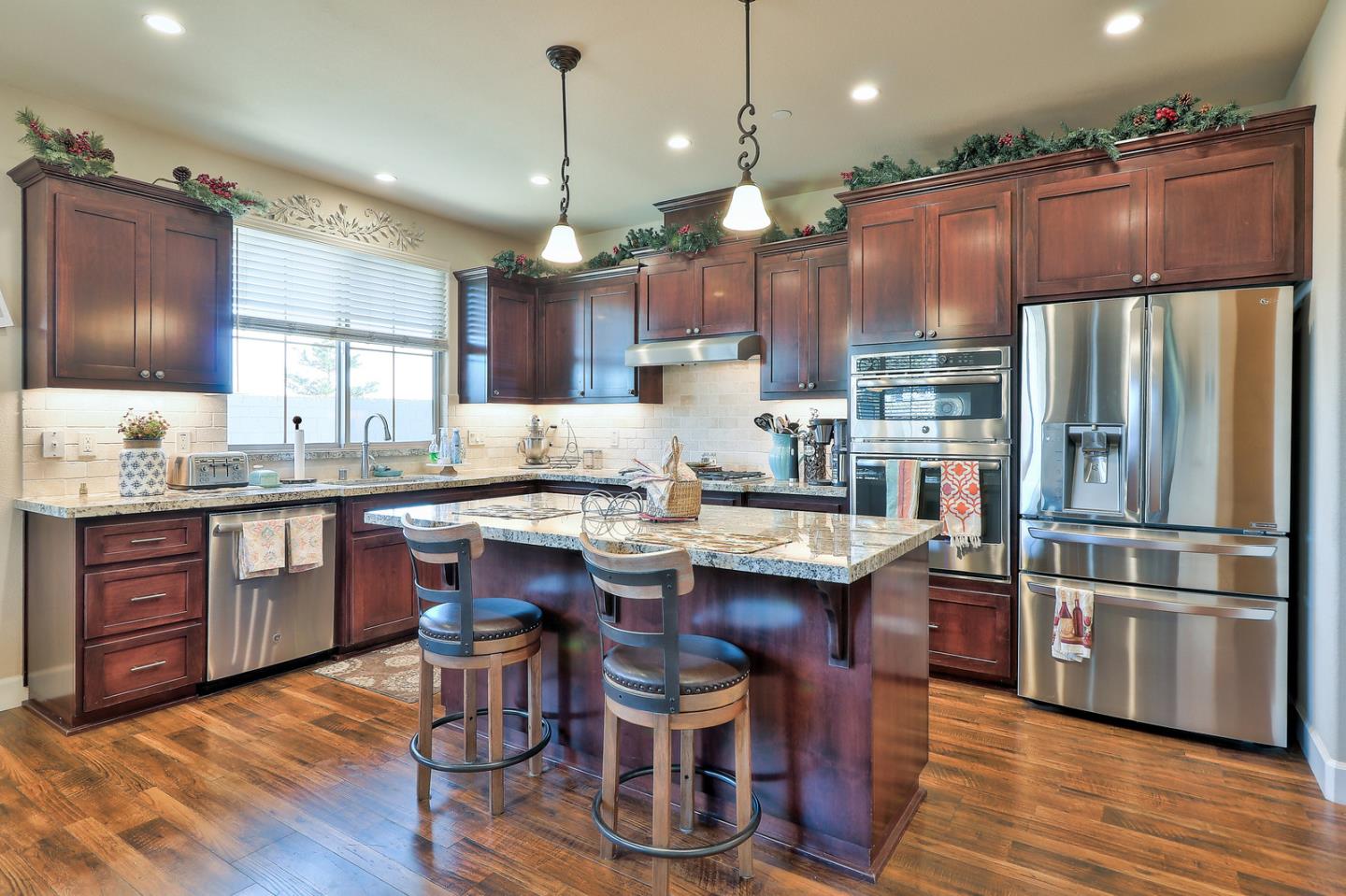 5702 Mesa Road Gilroy, CA 95020 - Photo 13 of 29 Gallery Image 13