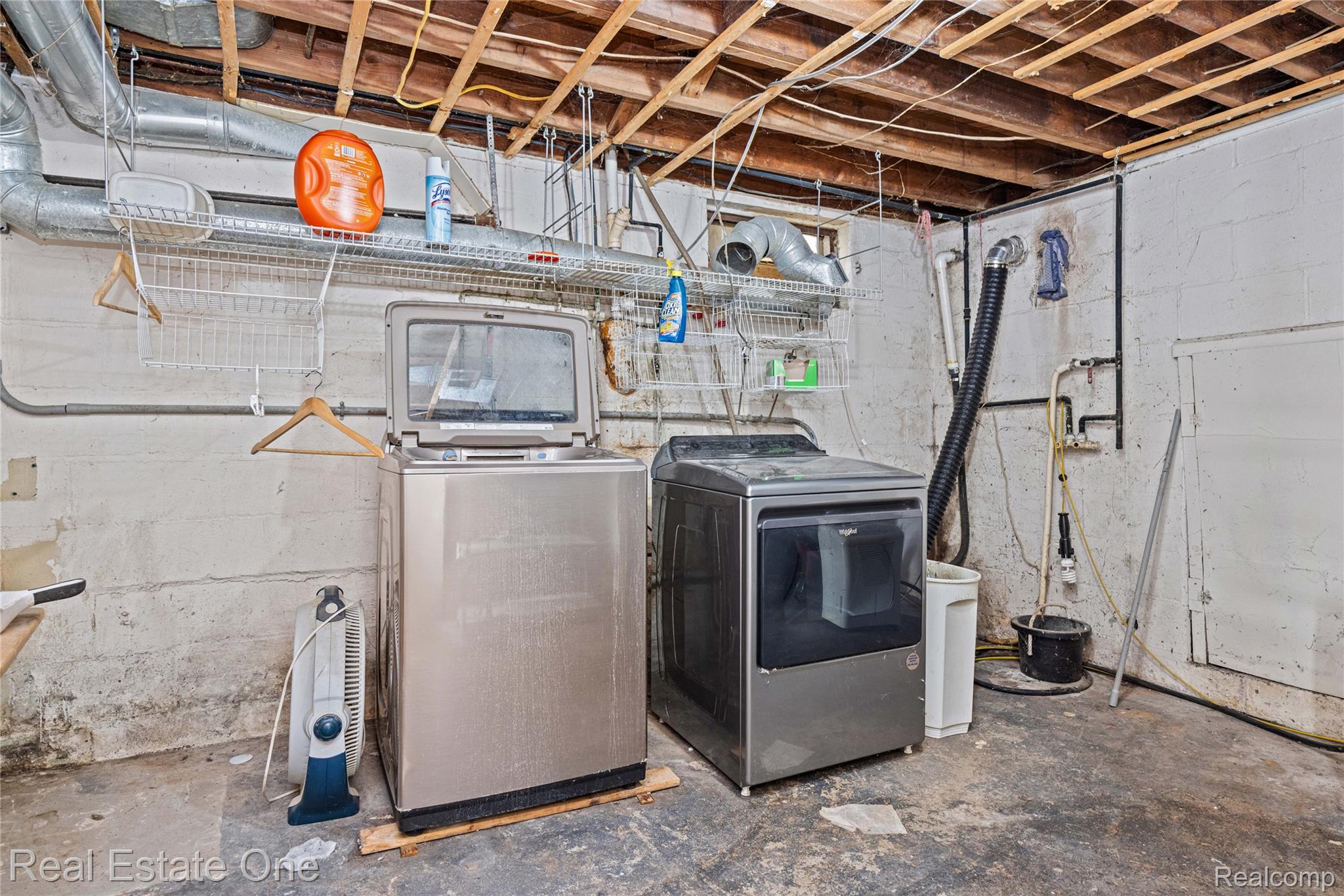9585 North Eston Road Clarkston, MI 48348 - Photo 35 of 60 9585 N Eston - OnDemand Pix Photography (33).jpg