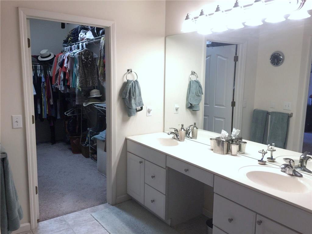 9110 Prairie Ridge Court Indianapolis, IN 46256 - Photo 10 of 24 Gallery Image 10