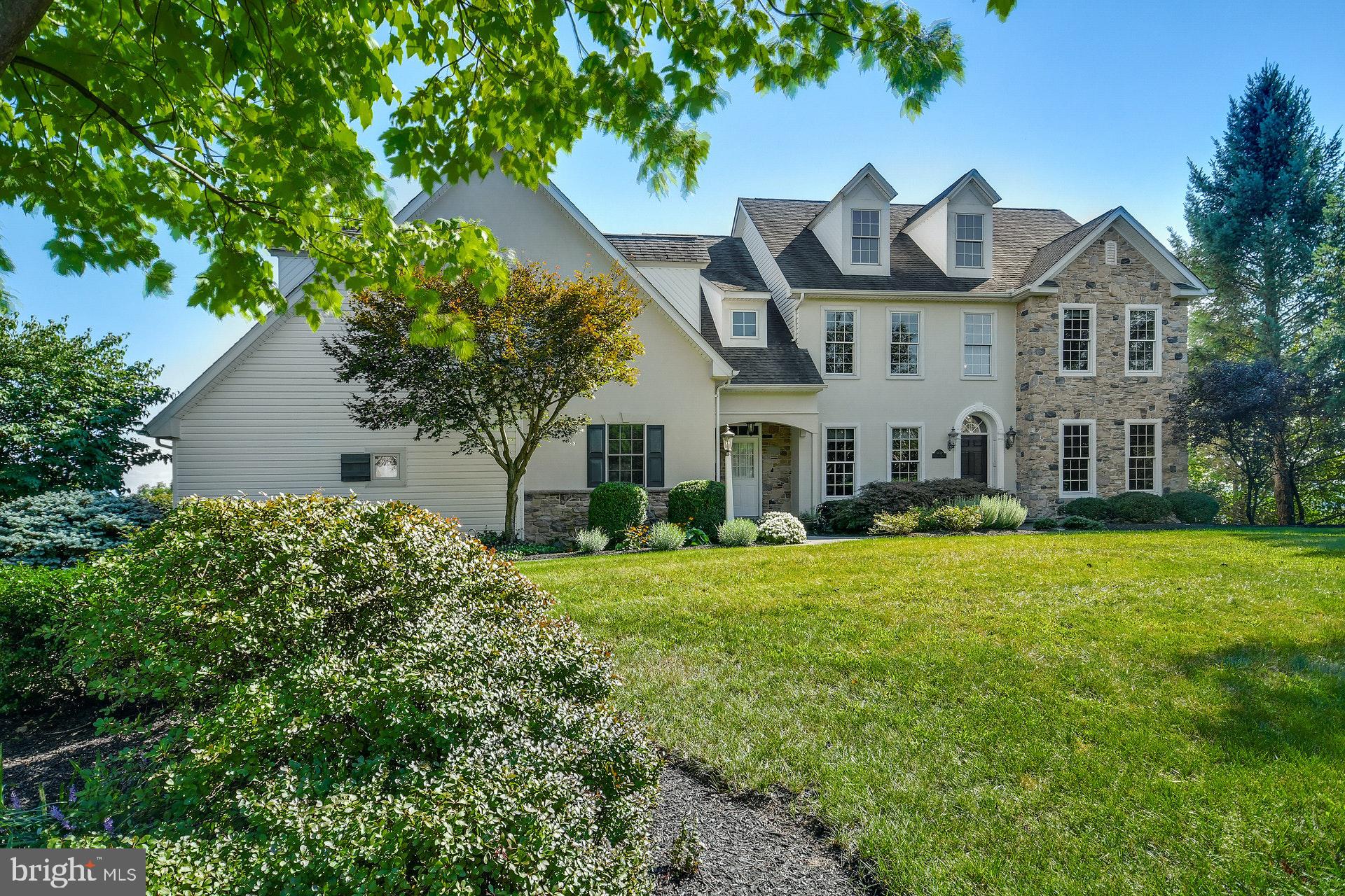 6634 Overlook Road Orefield, PA 18069 - Photo 2 of 53 Gallery Image 2