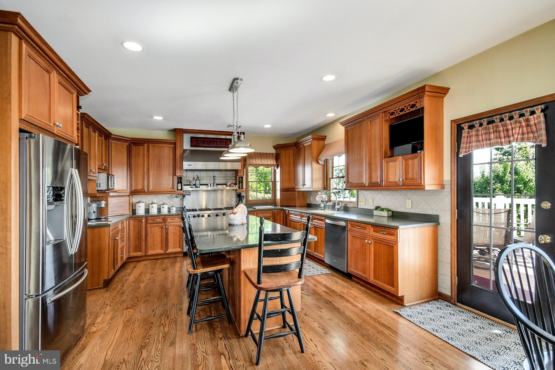 6634 Overlook Road Orefield, PA 18069 - Photo 14 of 53 Gallery Image 14