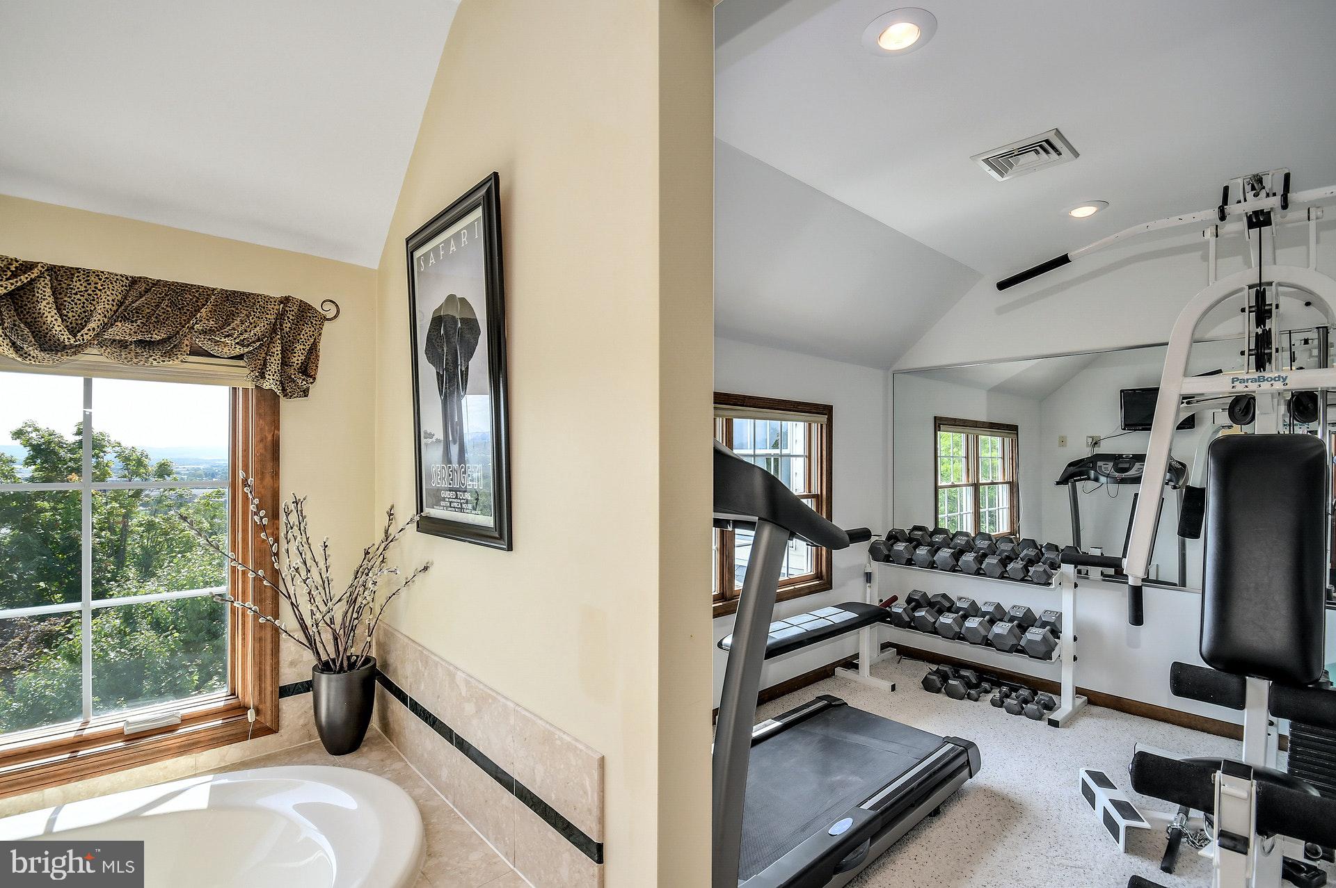 6634 Overlook Road Orefield, PA 18069 - Photo 26 of 53 Gallery Image 26