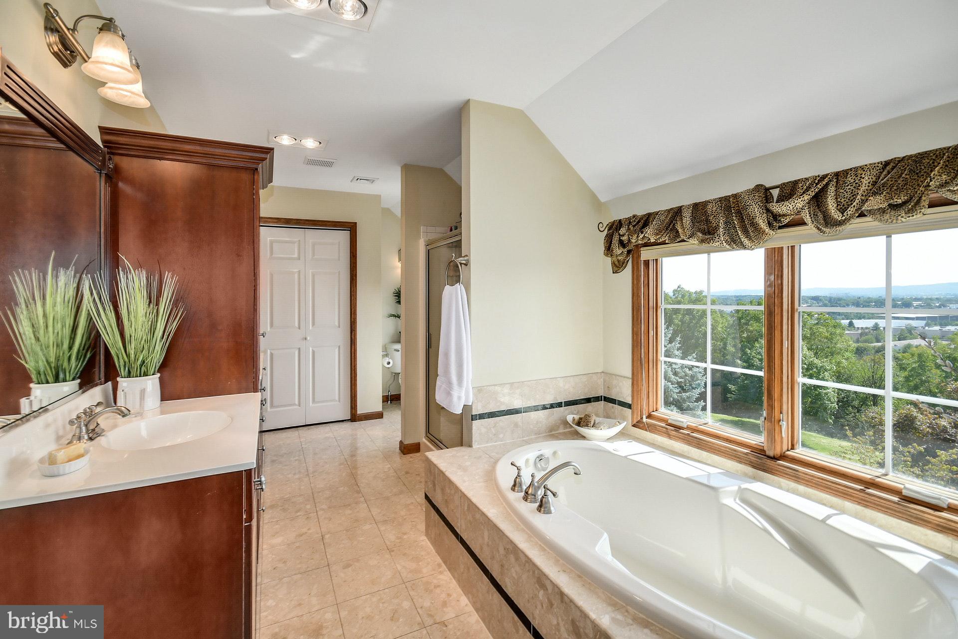 6634 Overlook Road Orefield, PA 18069 - Photo 28 of 53 Gallery Image 28