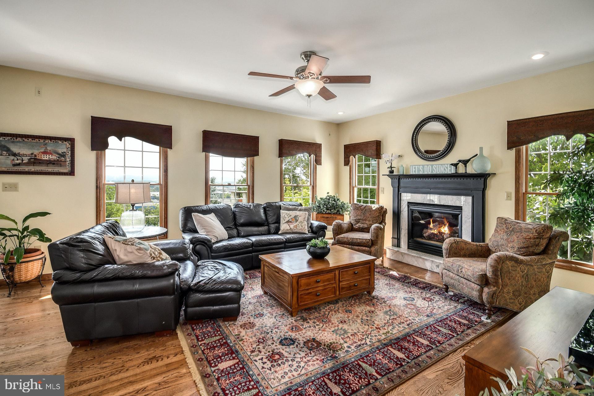 6634 Overlook Road Orefield, PA 18069 - Photo 9 of 53 Gallery Image 9