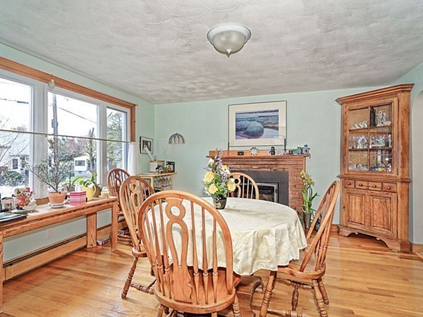 44 Kingston Road Waltham, MA 02451 - Photo 10 of 28