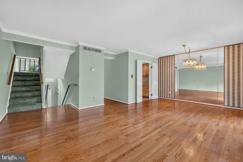 $389,900 | 5614 Thicket Lane, Columbia, MD 21044
