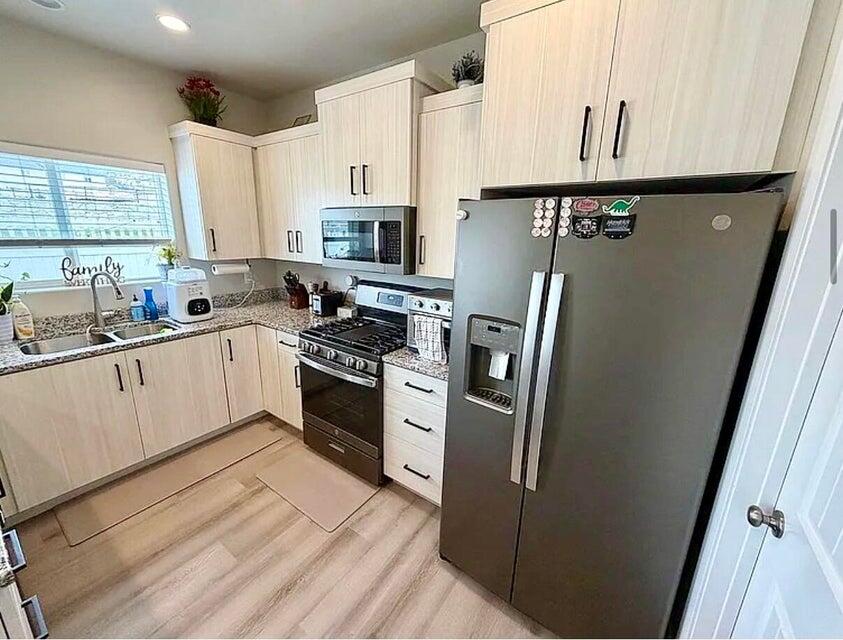 668 East Fiddlers Canyon Road, Unit 8 Cedar City, UT 84721 - Photo 10 of 34 10 20260703212527553999000000-o