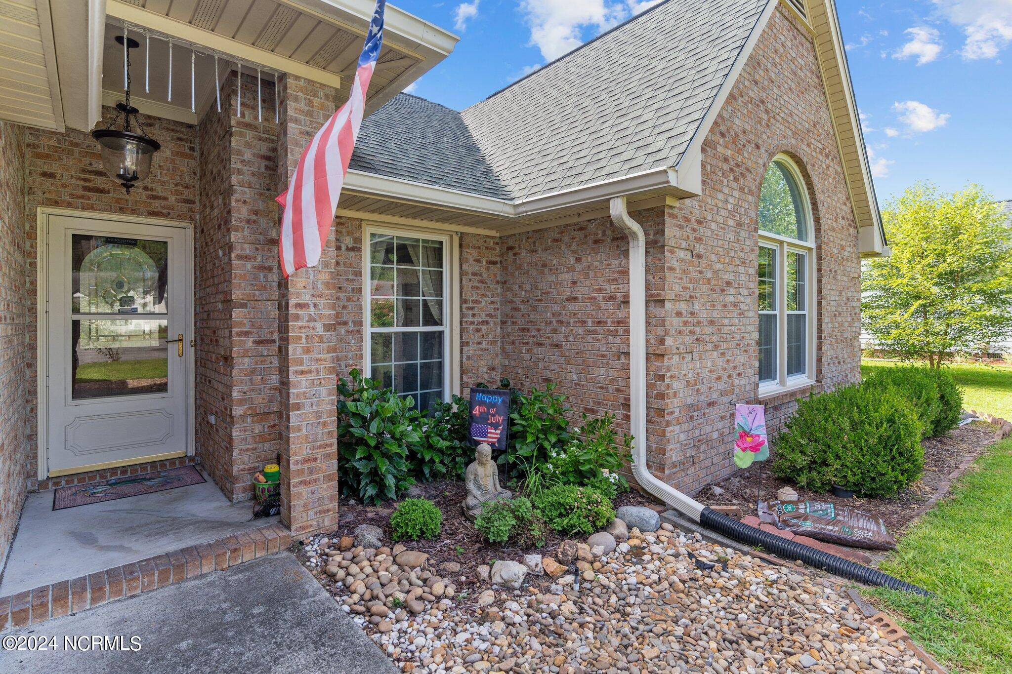 301 Wiregrass Road Wilmington, NC 28405 - Photo 5 of 47 44-web-or-mls-BTS04047