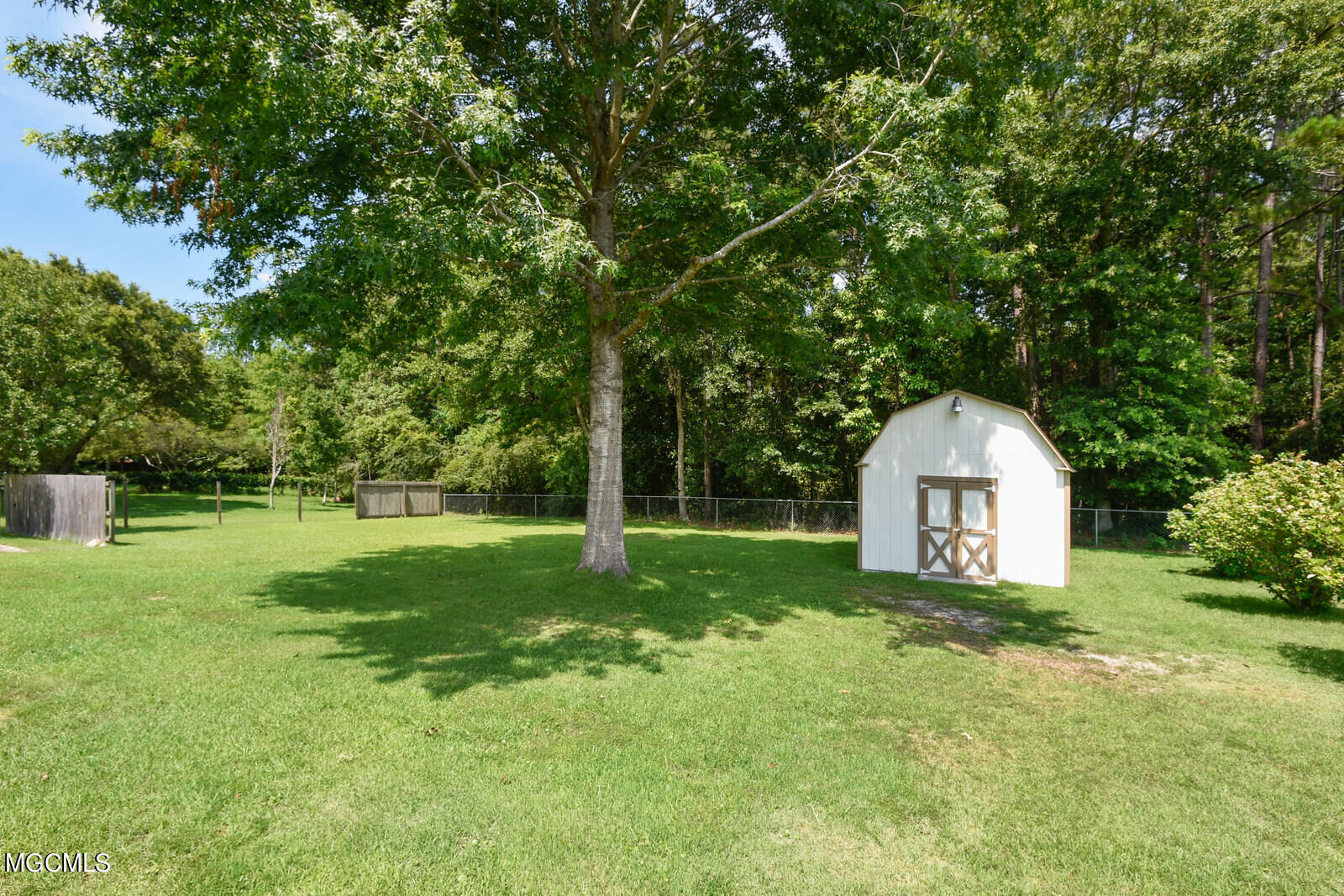 1324 Diller Road Ocean Springs, MS 39564 - Photo 17 of 17 017_1600x1067_mls