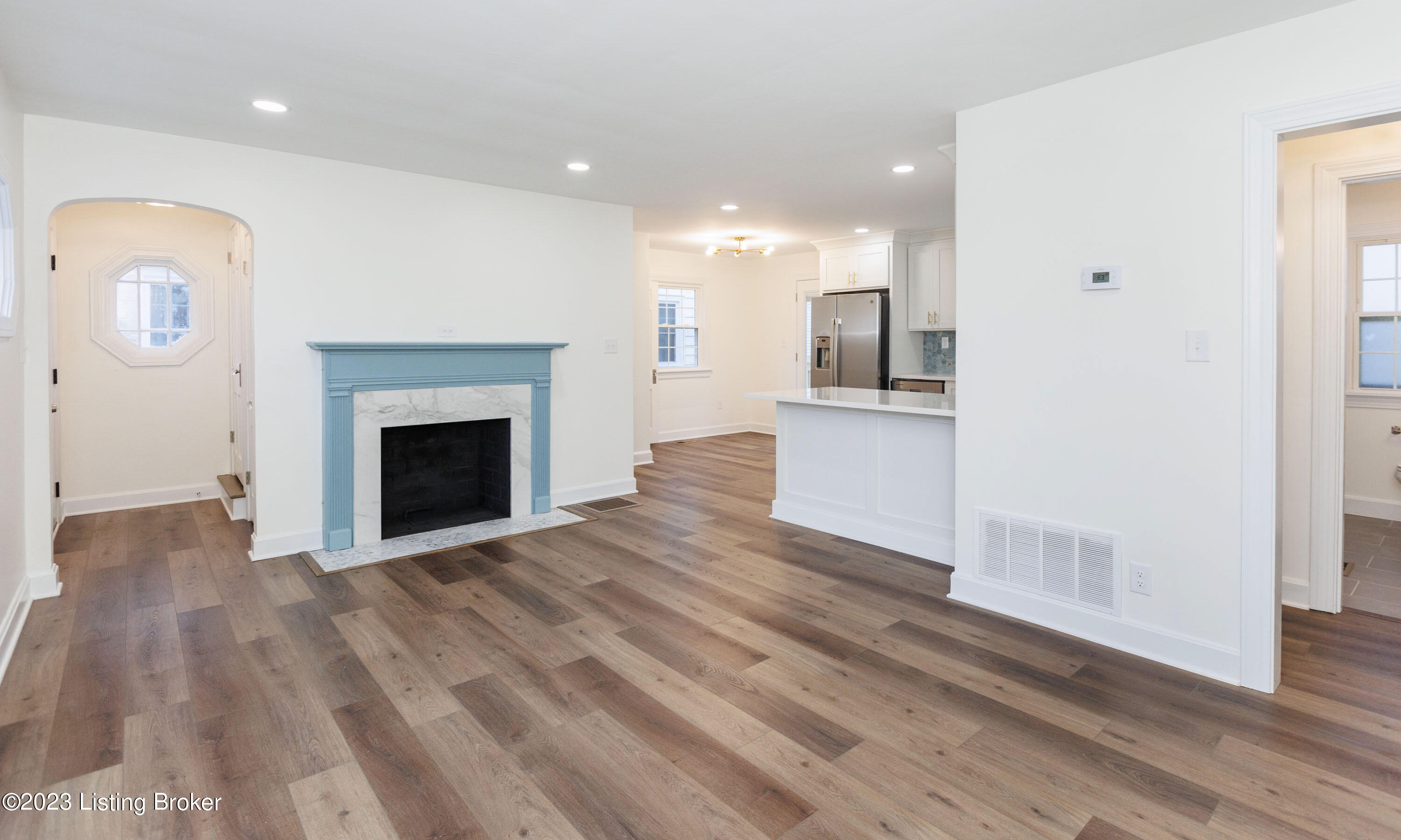 4303 Churchill Road Louisville, KY 40207 - Photo 4 of 44 015