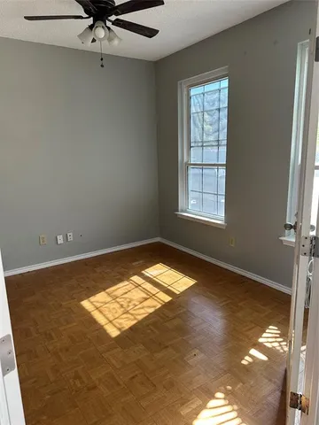 a view of empty room with window