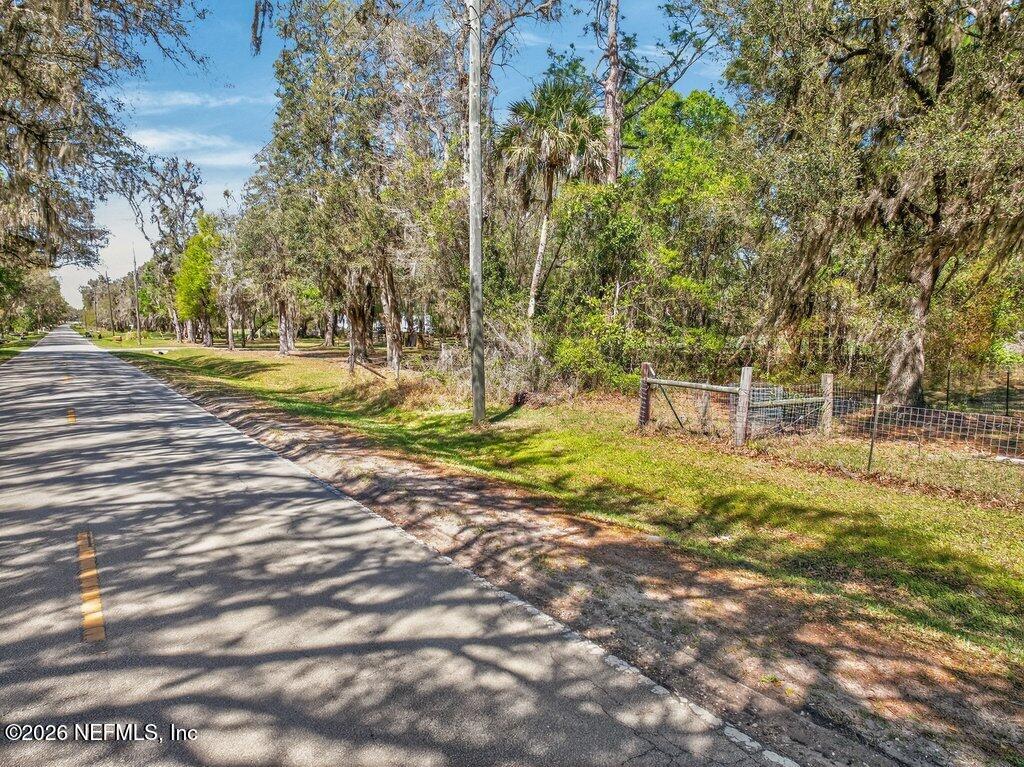 308 Palmetto Bluff Road Palatka, FL 32177 - Photo 3 of 47 005-308PalmettoBluffRoad-Palatka-FL-3217