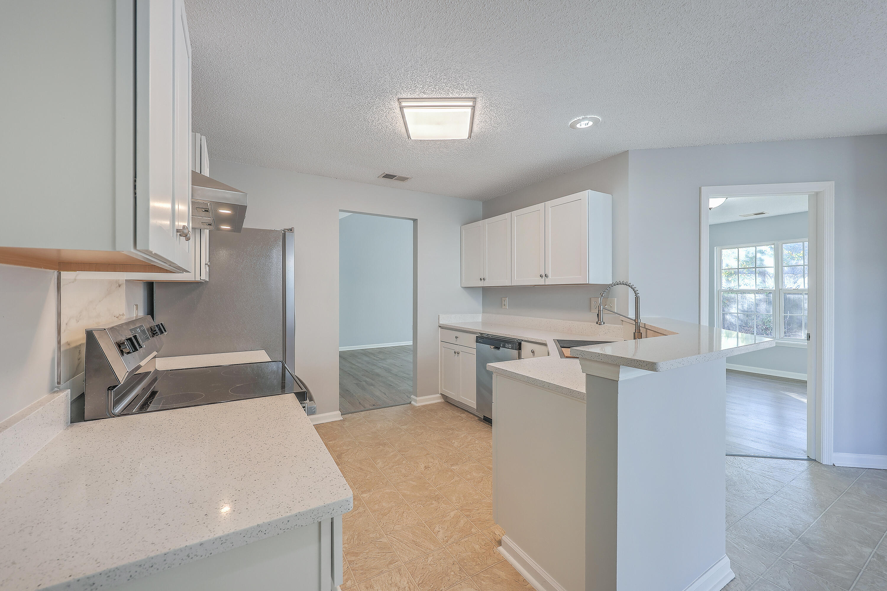 1338 Belle Grove Circle Hanahan, SC 29410 - Photo 11 of 27 ZYN_4632_3_4_5_6_7_8