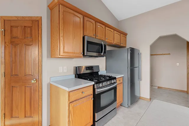 $394,900 | 552 Songbird Avenue, Wrightstown, WI 54180