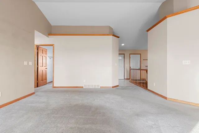 $394,900 | 552 Songbird Avenue, Wrightstown, WI 54180