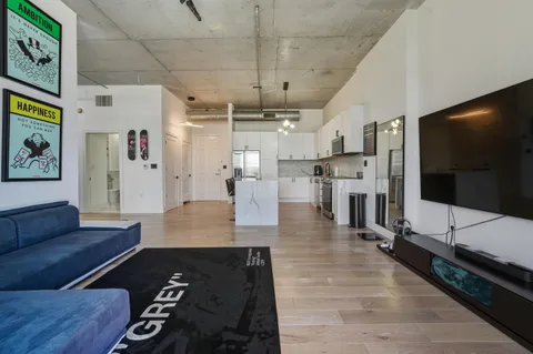 $2,500 | 2100 Van Buren Street, Unit 510, Hollywood, FL 33020