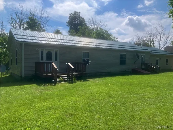 $340,000 | 1648 Highway 246, Perry, NY 14530